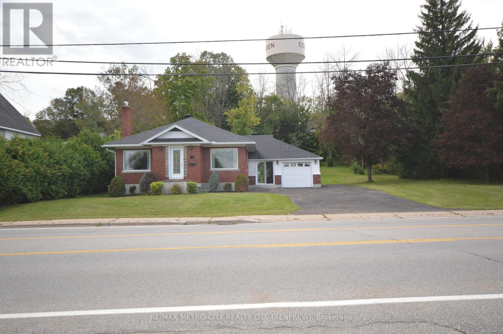 33 Pembroke Street, Whitewater Region, Ontario  K0J 1K0 - Photo 18 - X13786844
