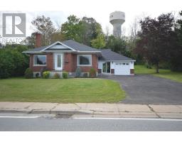 33 PEMBROKE STREET, Whitewater Region, Ontario