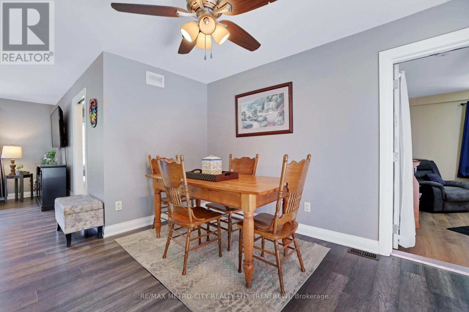 2457 Burnstown Road, Mcnab/braeside, Ontario  K7V 3Z4 - Photo 17 - X13787028