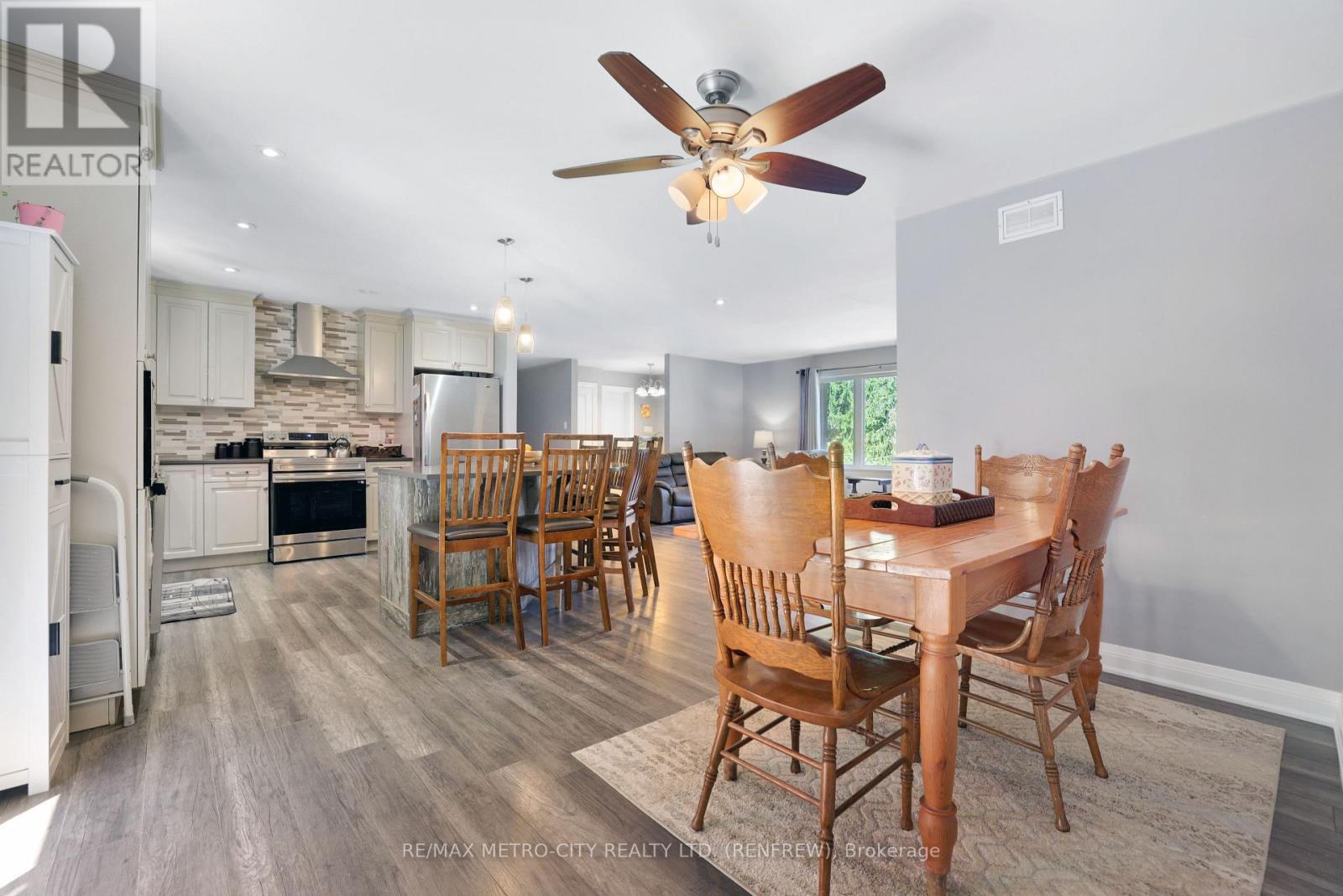2457 Burnstown Road, Mcnab/braeside, Ontario  K7V 3Z4 - Photo 19 - X13787028