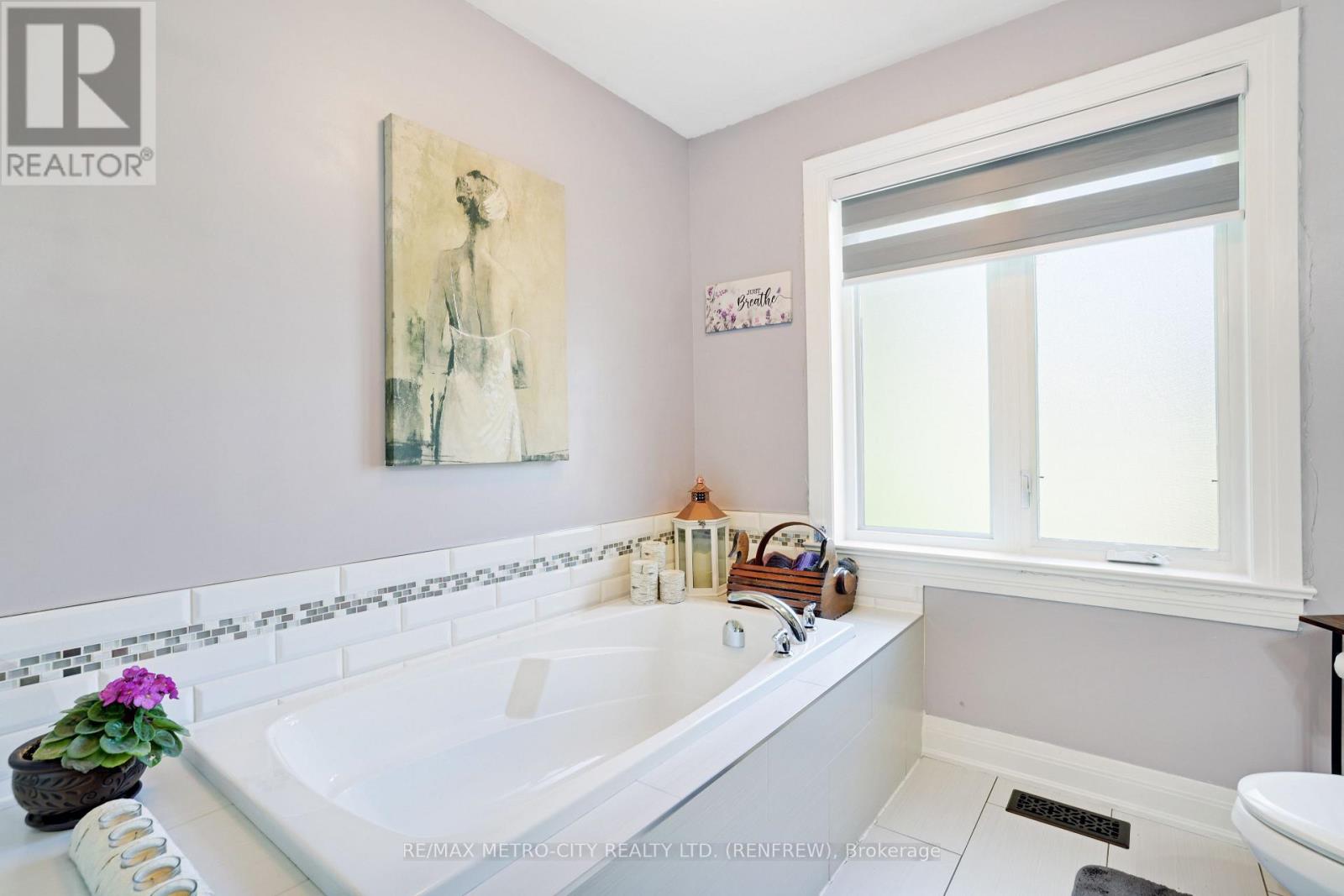 2457 Burnstown Road, Mcnab/braeside, Ontario  K7V 3Z4 - Photo 24 - X13787028