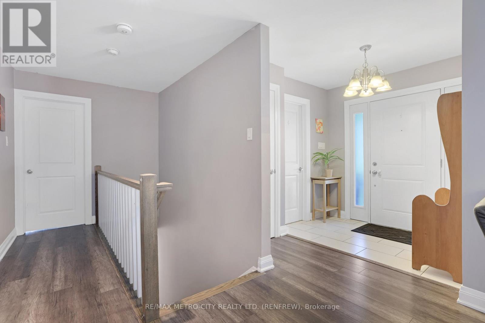 2457 Burnstown Road, Mcnab/braeside, Ontario  K7V 3Z4 - Photo 8 - X13787028