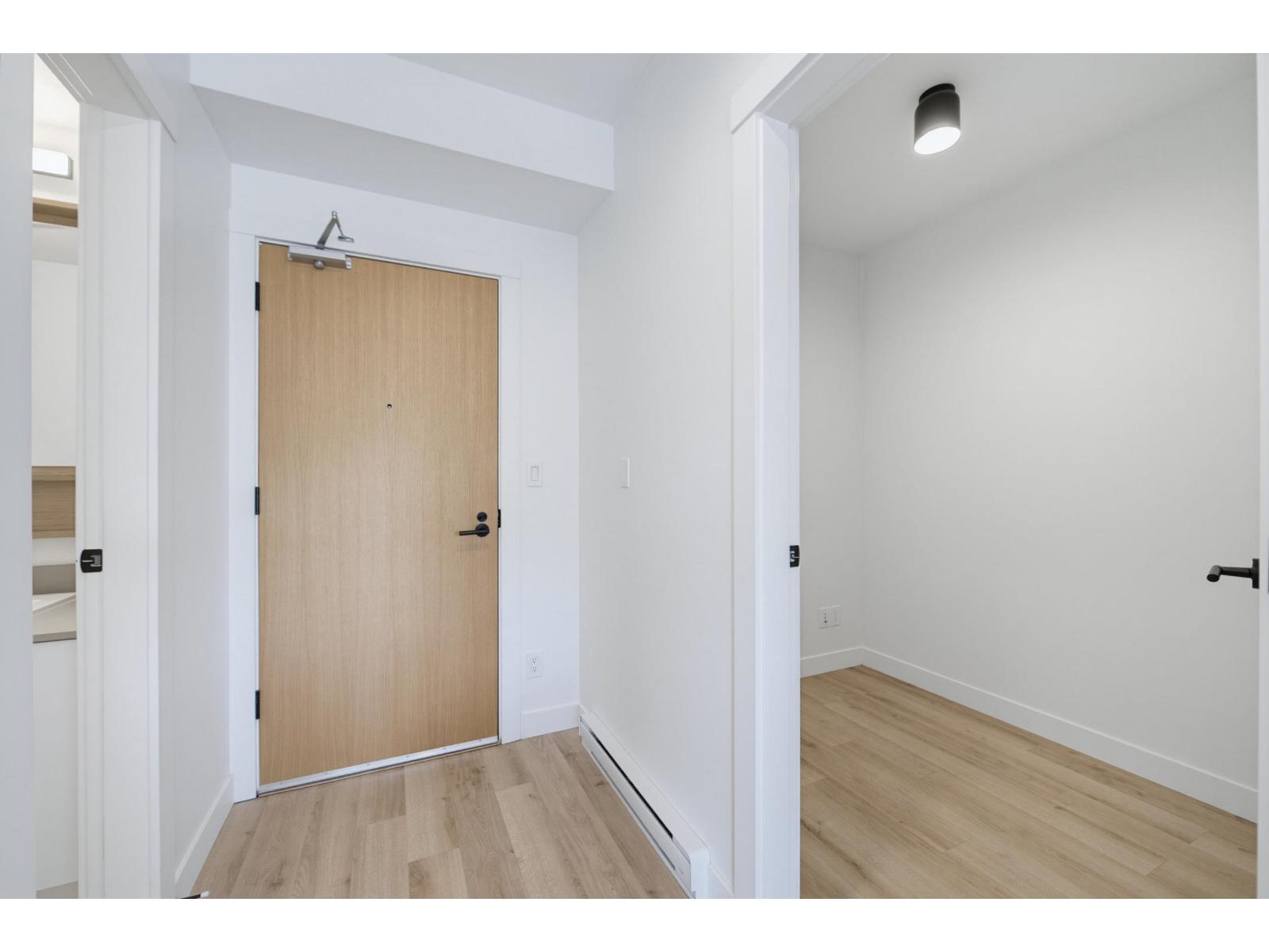 323 2493 Montrose Avenue, Abbotsford, British Columbia  V2S 3T2 - Photo 18 - R3163993