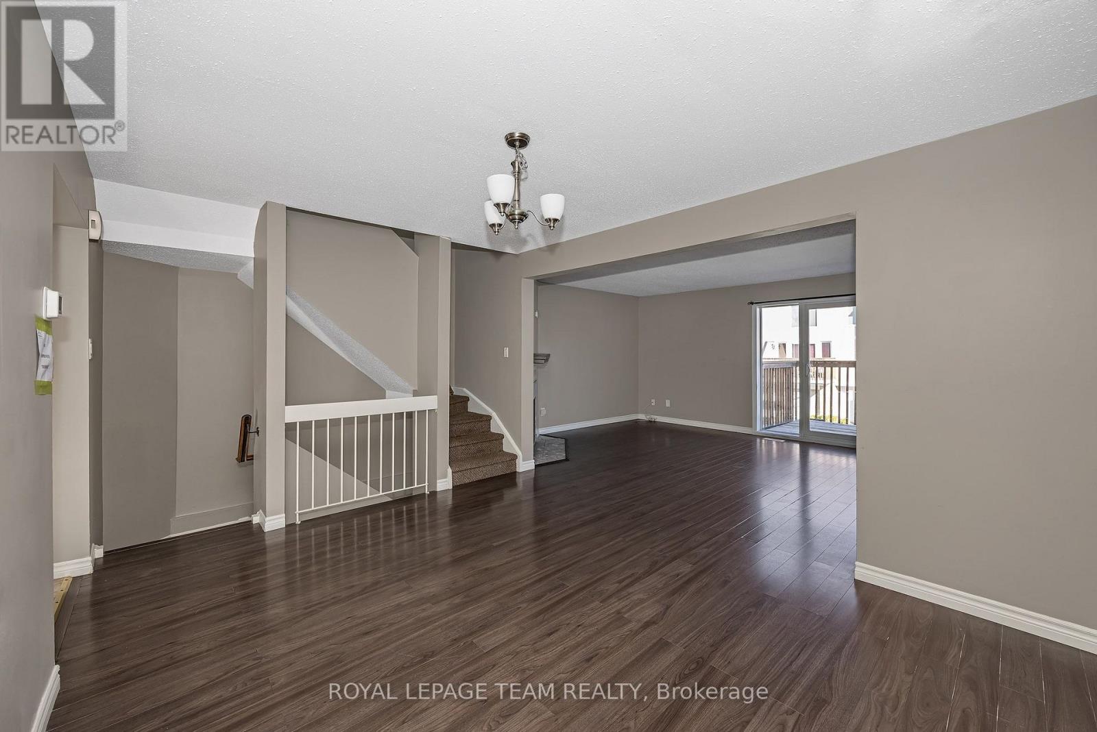 D - 284 Dalehurst Drive, Ottawa, Ontario K2G 4J5 - Photo 12 - X13786800
