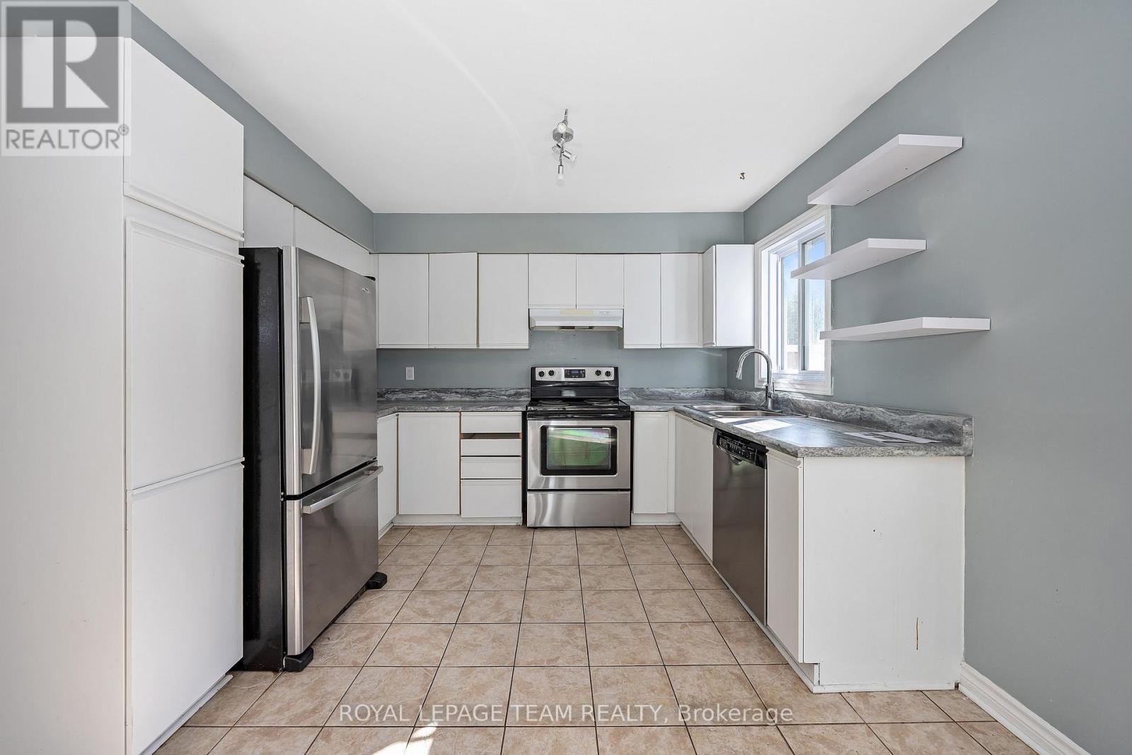 D - 284 Dalehurst Drive, Ottawa, Ontario K2G 4J5 - Photo 18 - X13786800