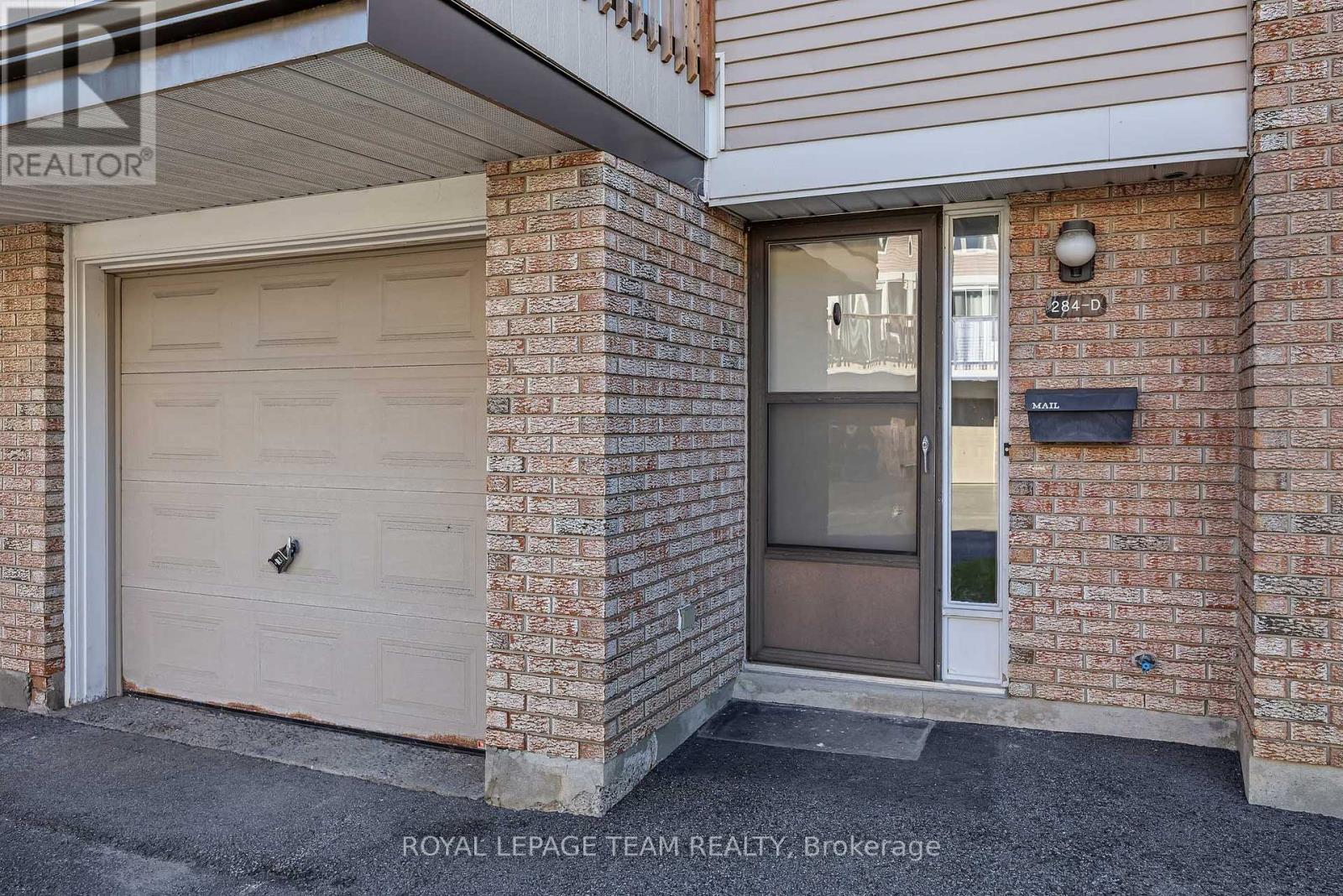 D - 284 Dalehurst Drive, Ottawa, Ontario K2G 4J5 - Photo 3 - X13786800