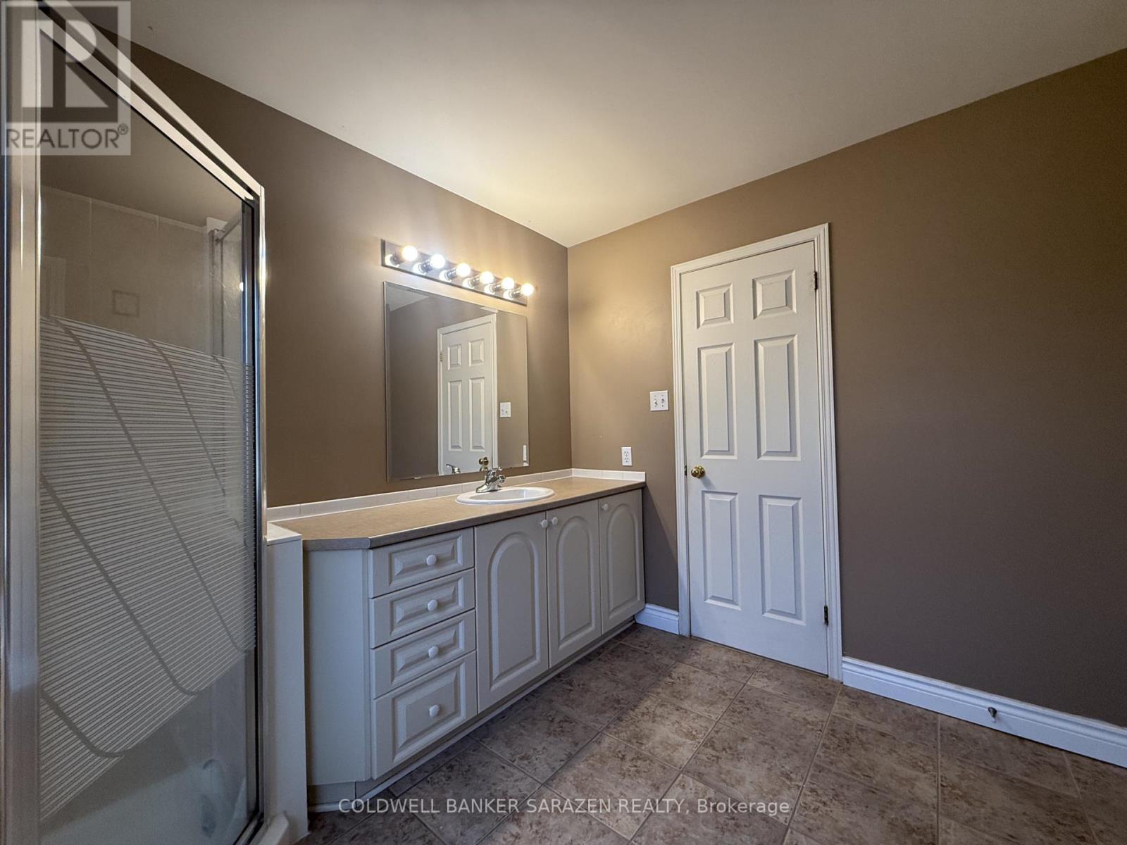 302 Edgemoore Crescent E, Ottawa, Ontario  K2W 1H9 - Photo 12 - X13787018