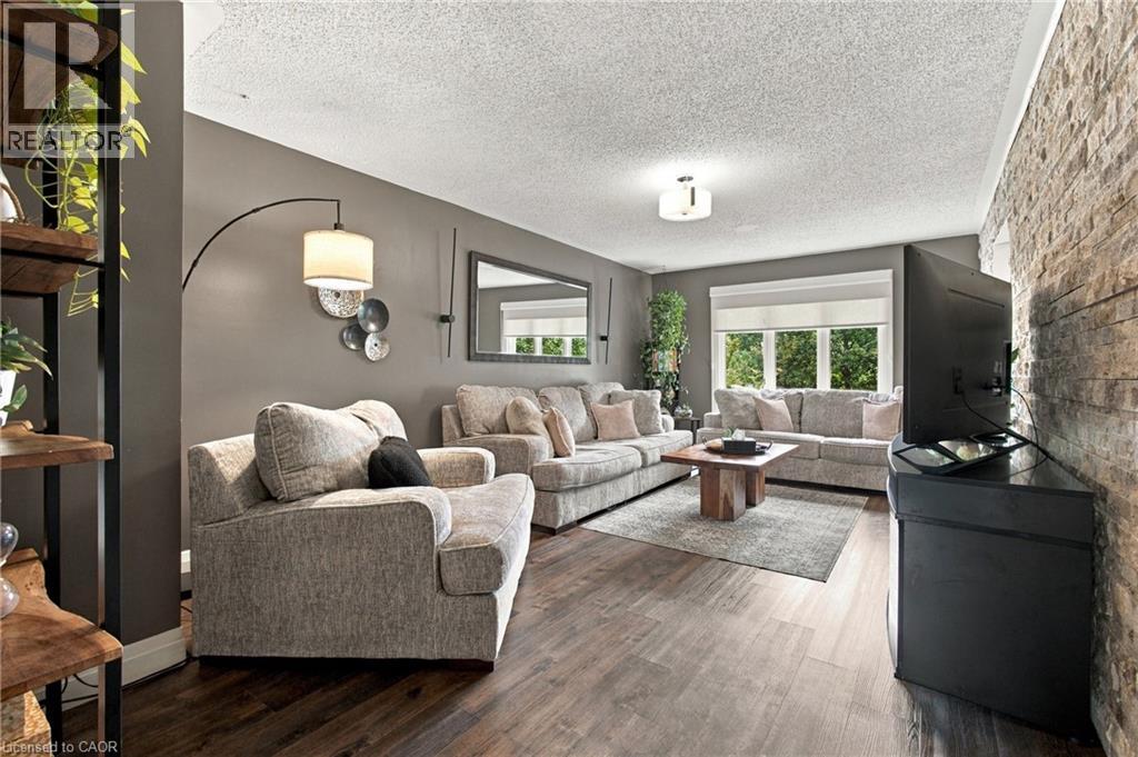 63 Oakridge Avenue, Innerkip, Ontario  N0J 1M0 - Photo 6 - 40862948