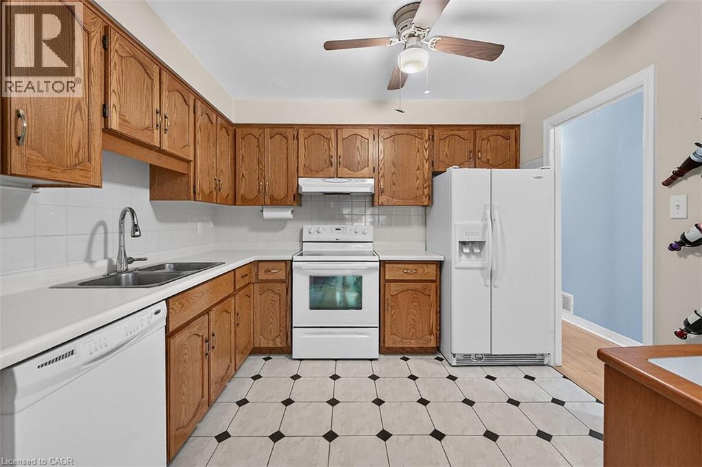 6 Village Green Boulevard Unit# 202, Stoney Creek, Ontario  L8G 5B7 - Photo 20 - 40863157