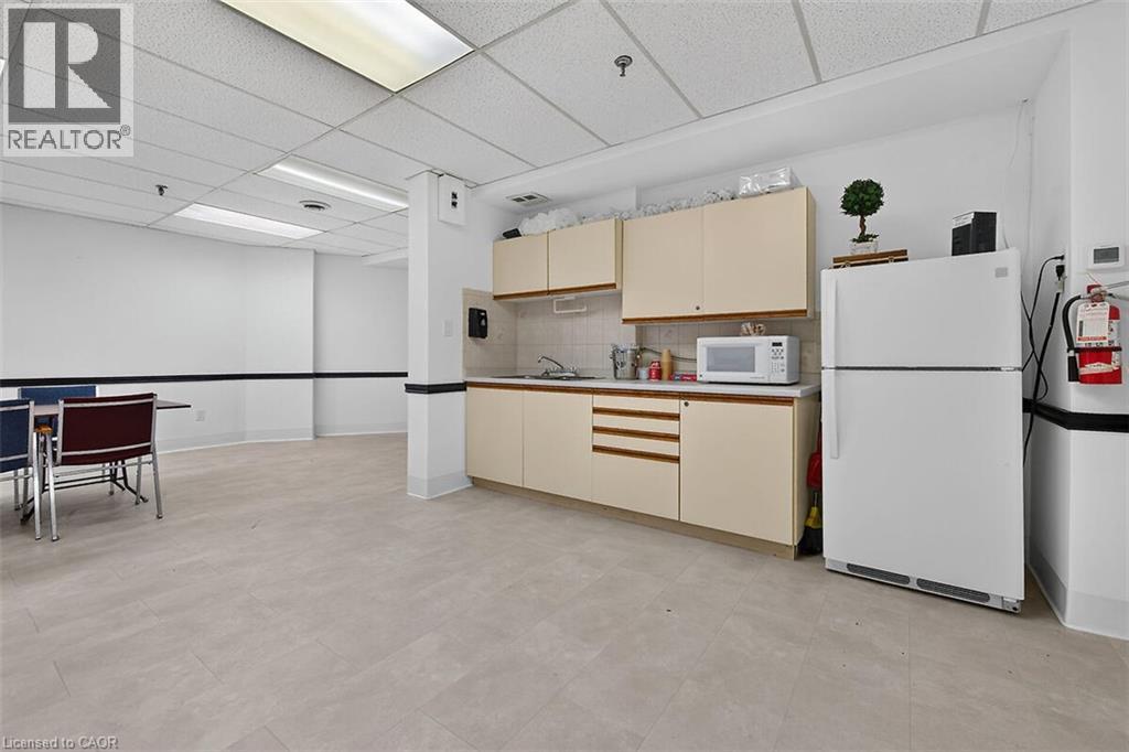 6 Village Green Boulevard Unit# 202, Stoney Creek, Ontario  L8G 5B7 - Photo 36 - 40863157
