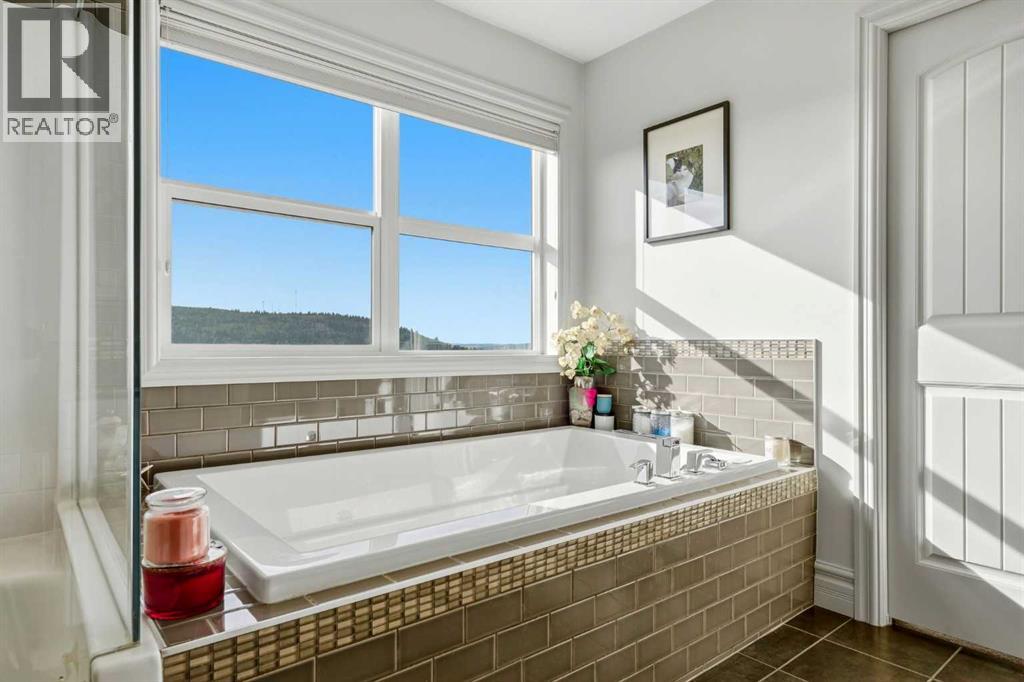 299 Sunset View, Cochrane, Alberta  T4C 0N6 - Photo 26 - A2343807