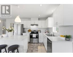 81 DOUGLAS DRIVE, Bracebridge, Ontario