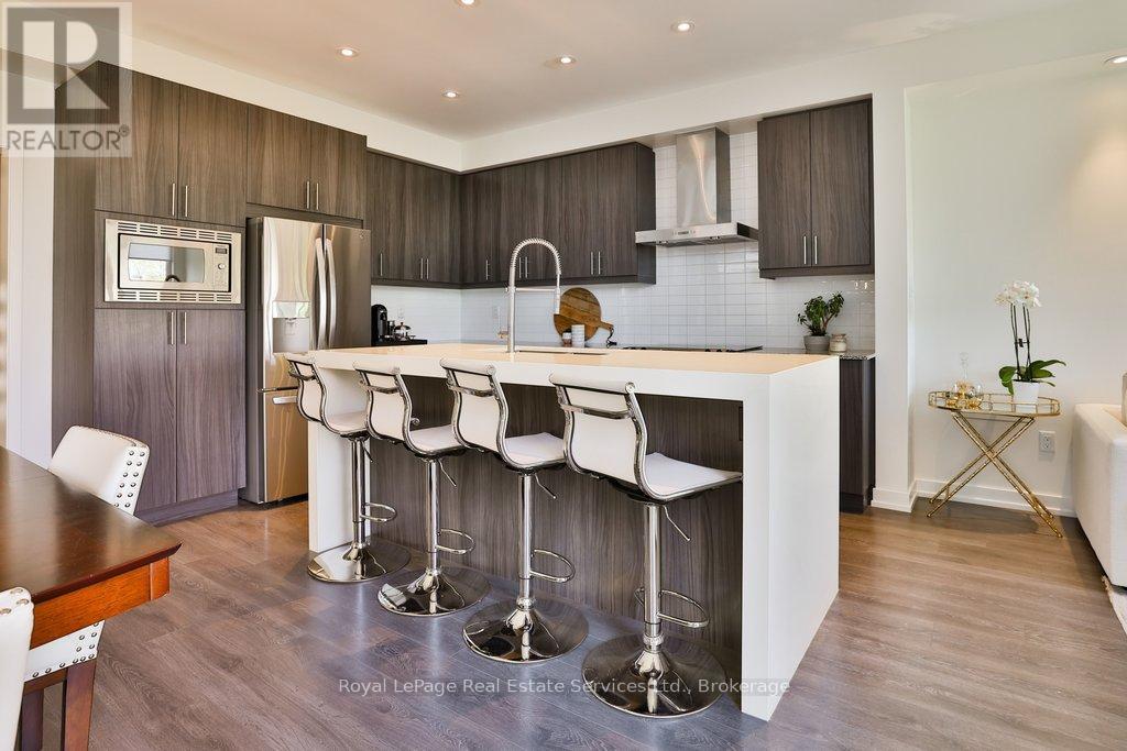 3155 Mintwood Circle, Oakville, Ontario  L6H 0N9 - Photo 10 - W13786772
