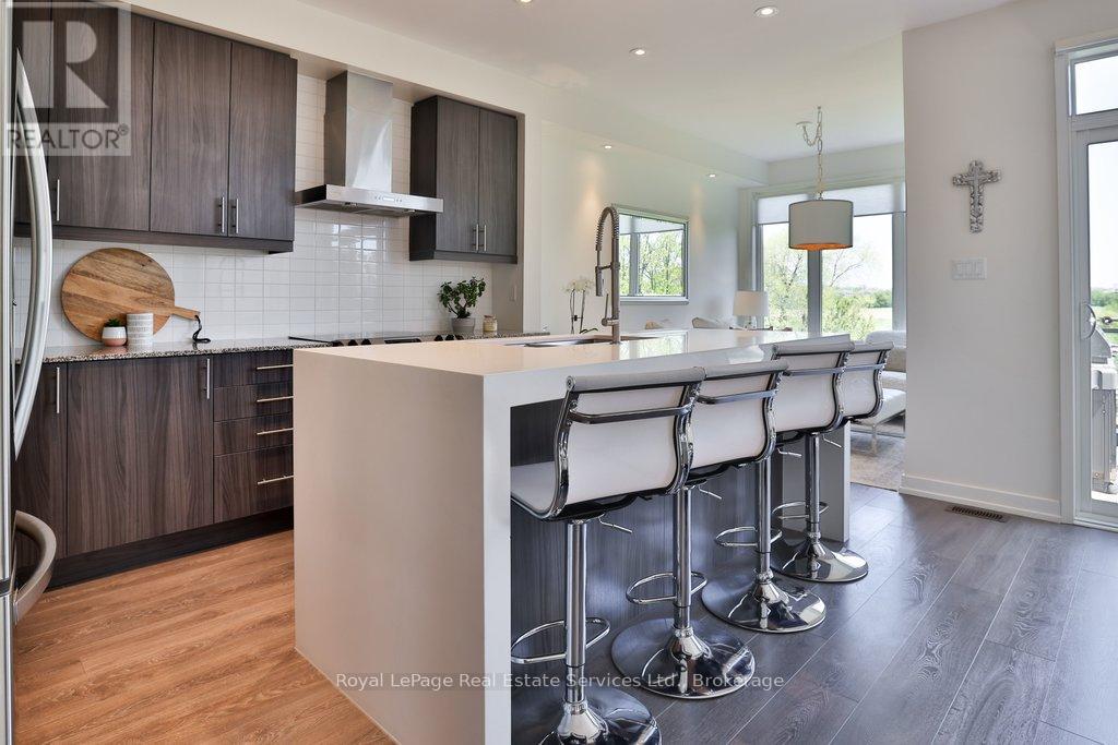 3155 Mintwood Circle, Oakville, Ontario  L6H 0N9 - Photo 9 - W13786772