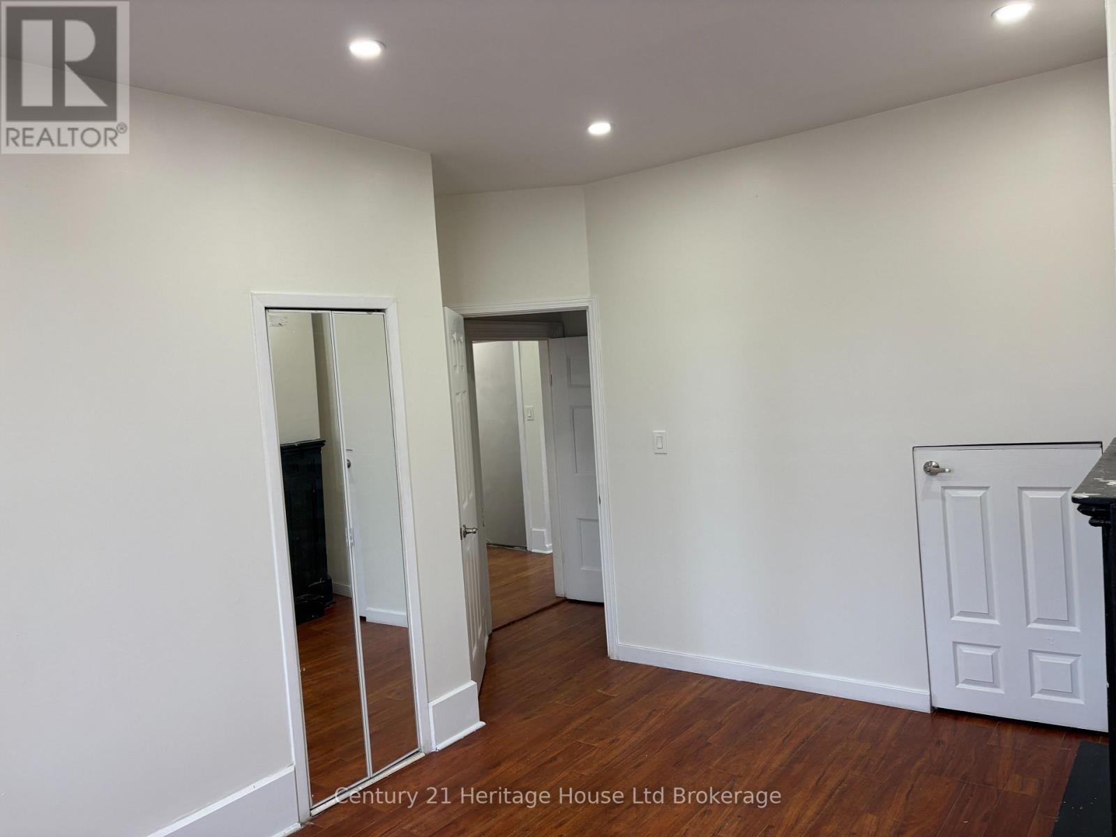 2 - 694 Dundas Street, Woodstock, Ontario  N4S 1E6 - Photo 11 - X13786770