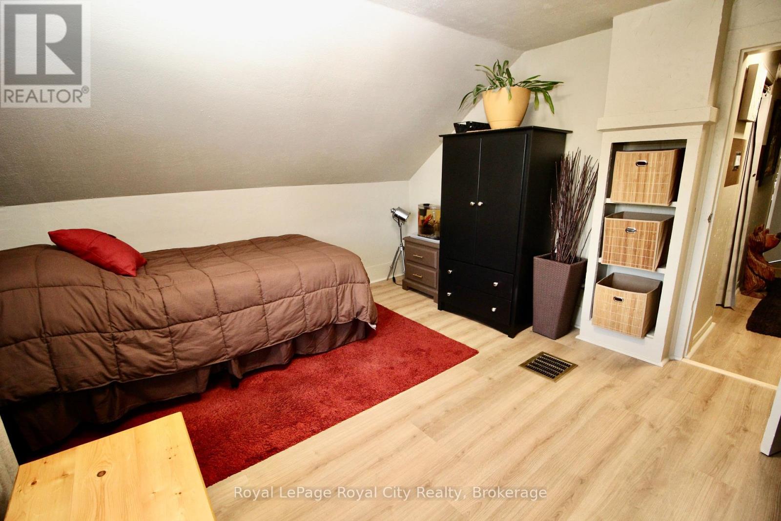 295 Killaly Street E, Port Colborne, Ontario L3K 1P3 - Photo 33 - X13784058