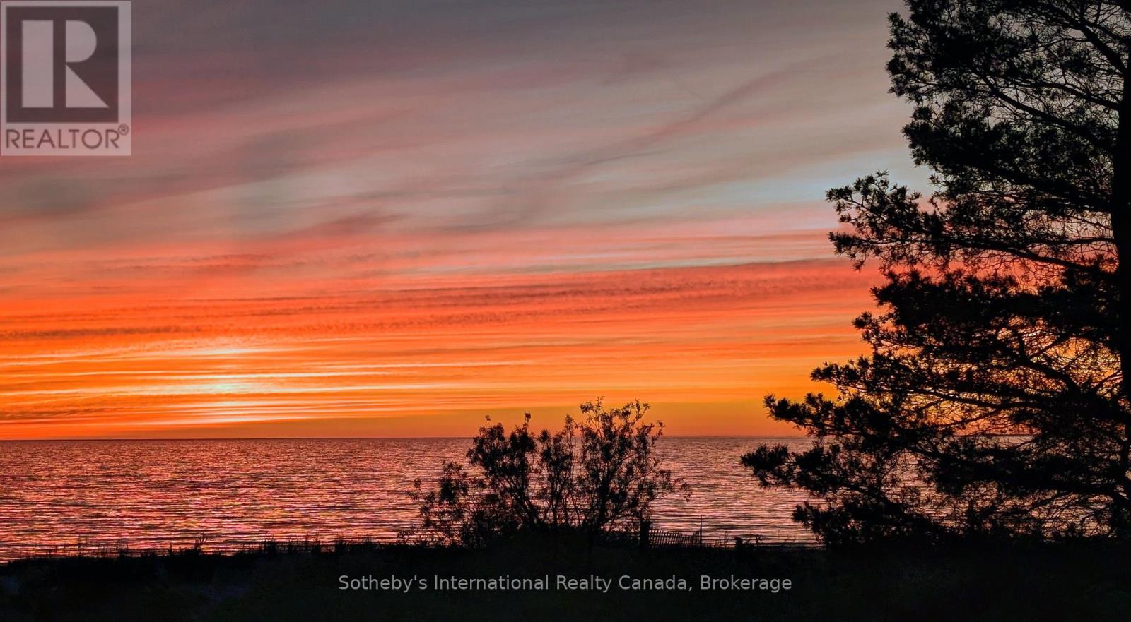 1036 River Road E, Wasaga Beach, Ontario  L9Z 2P7 - Photo 48 - S13786742