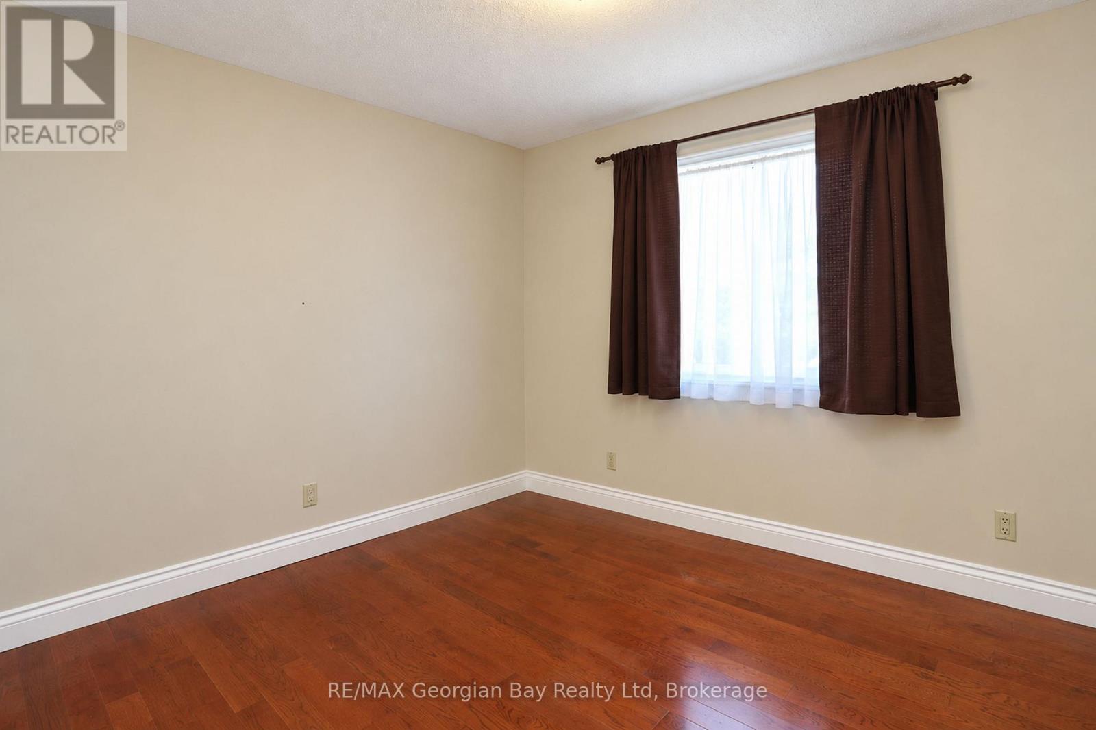 28 Sheridan Street, Penetanguishene, Ontario  L9M 1C4 - Photo 20 - S13786954