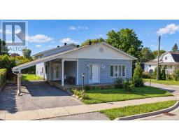 28 SHERIDAN STREET, Penetanguishene, Ontario