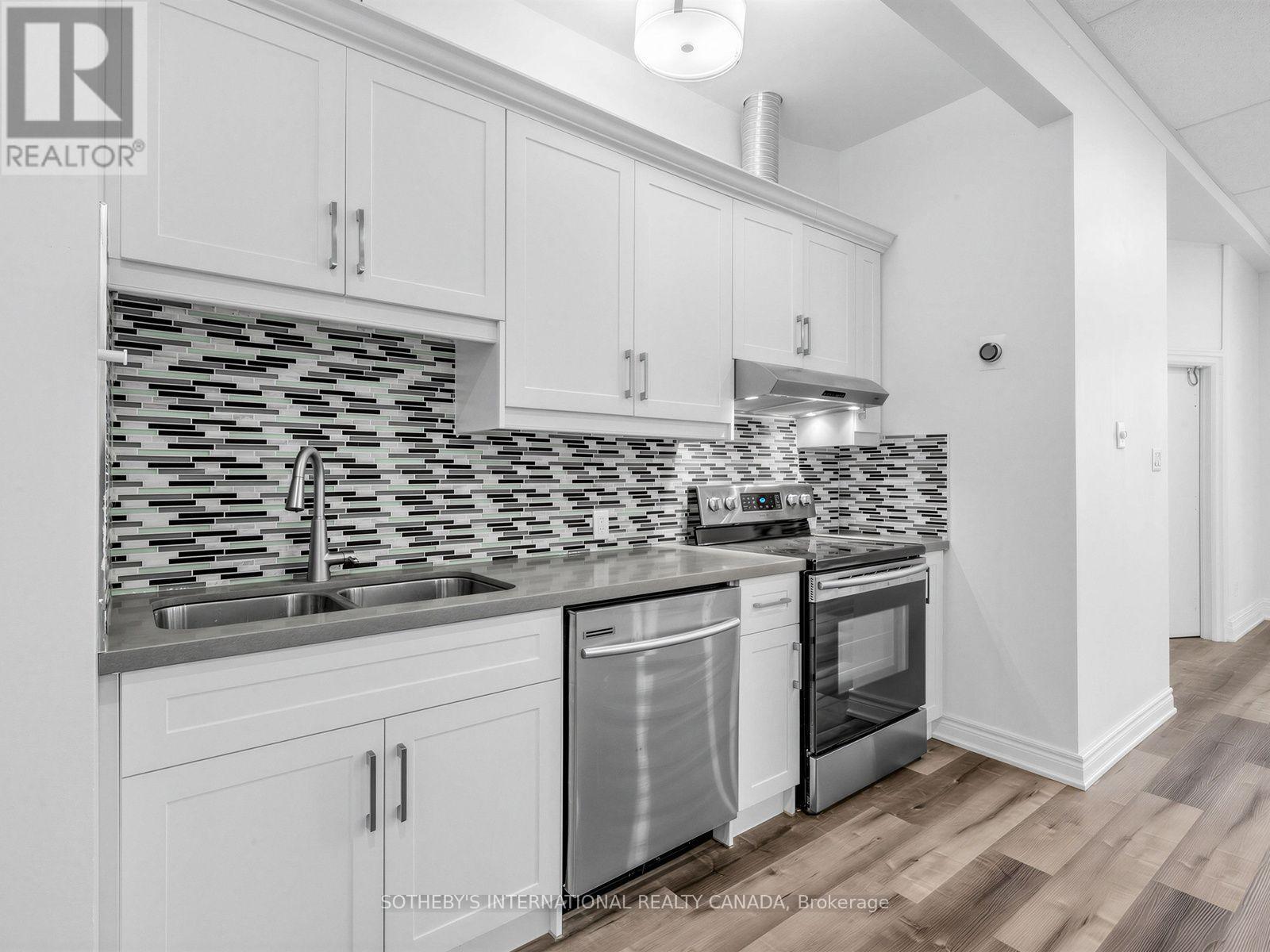 Main - 212 Carlton Street, Toronto, Ontario  M5A 2L1 - Photo 6 - C13786716