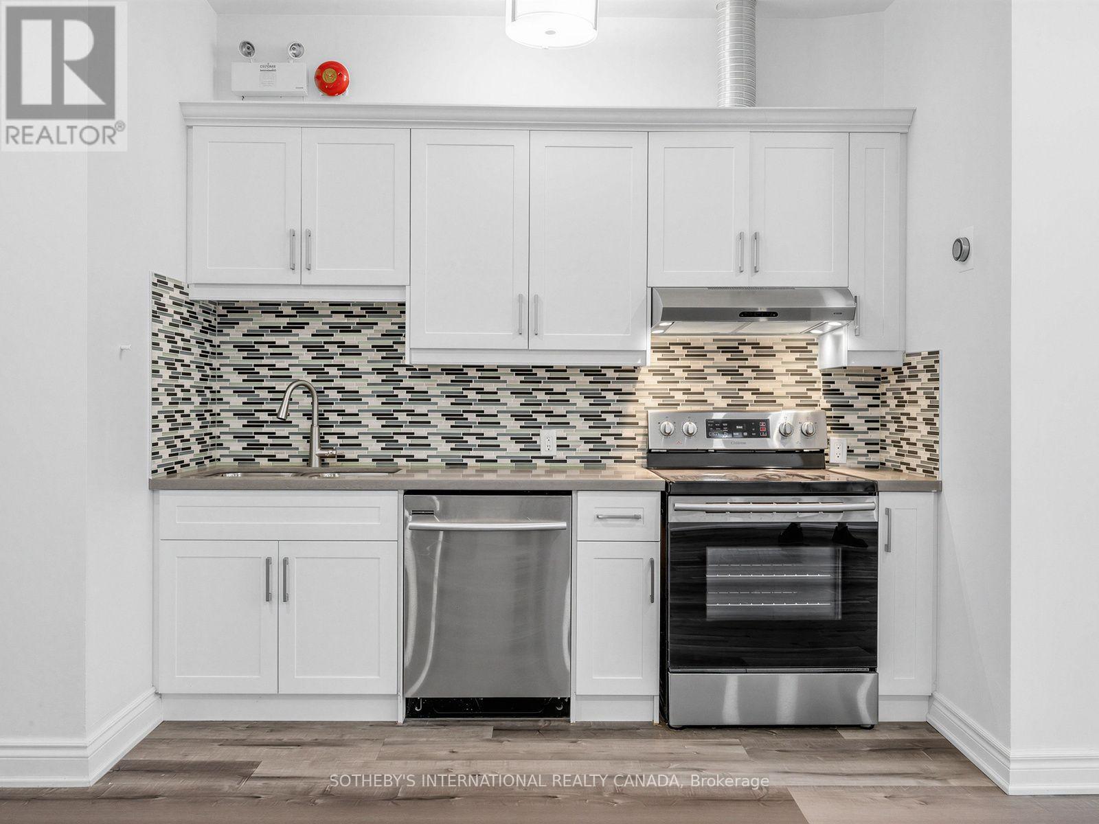 Main - 212 Carlton Street, Toronto, Ontario  M5A 2L1 - Photo 9 - C13786716
