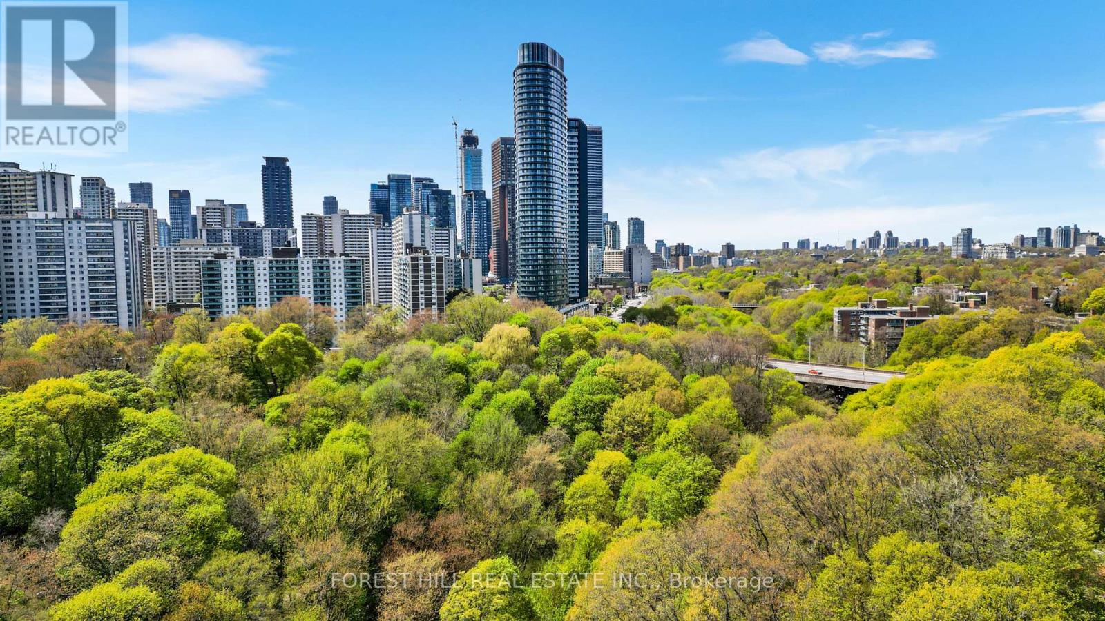 503 - 575 Bloor Street E, Toronto, Ontario  M4W 0B2 - Photo 1 - C13786754