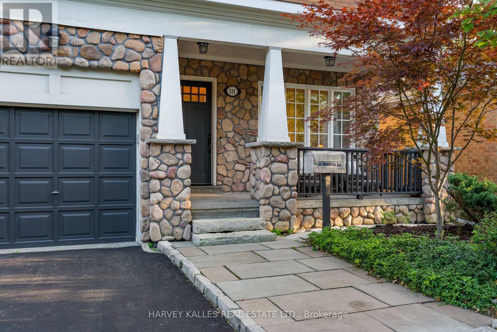 121 Johnston Avenue, Toronto, Ontario  M2N 1H1 - Photo 2 - C13786852