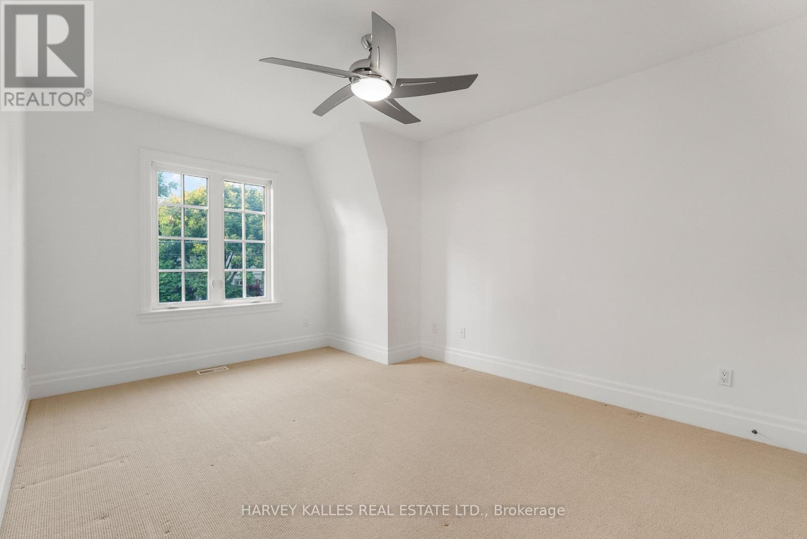 121 Johnston Avenue, Toronto, Ontario  M2N 1H1 - Photo 29 - C13786852