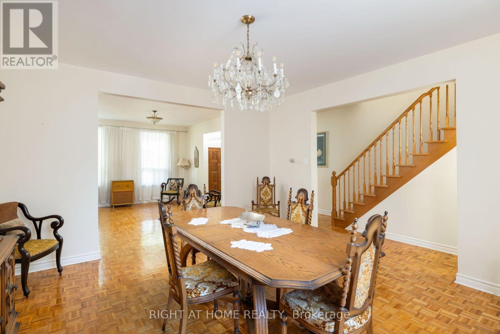 239 Seaton Street, Toronto, Ontario  M5A 2T5 - Photo 16 - C13786896