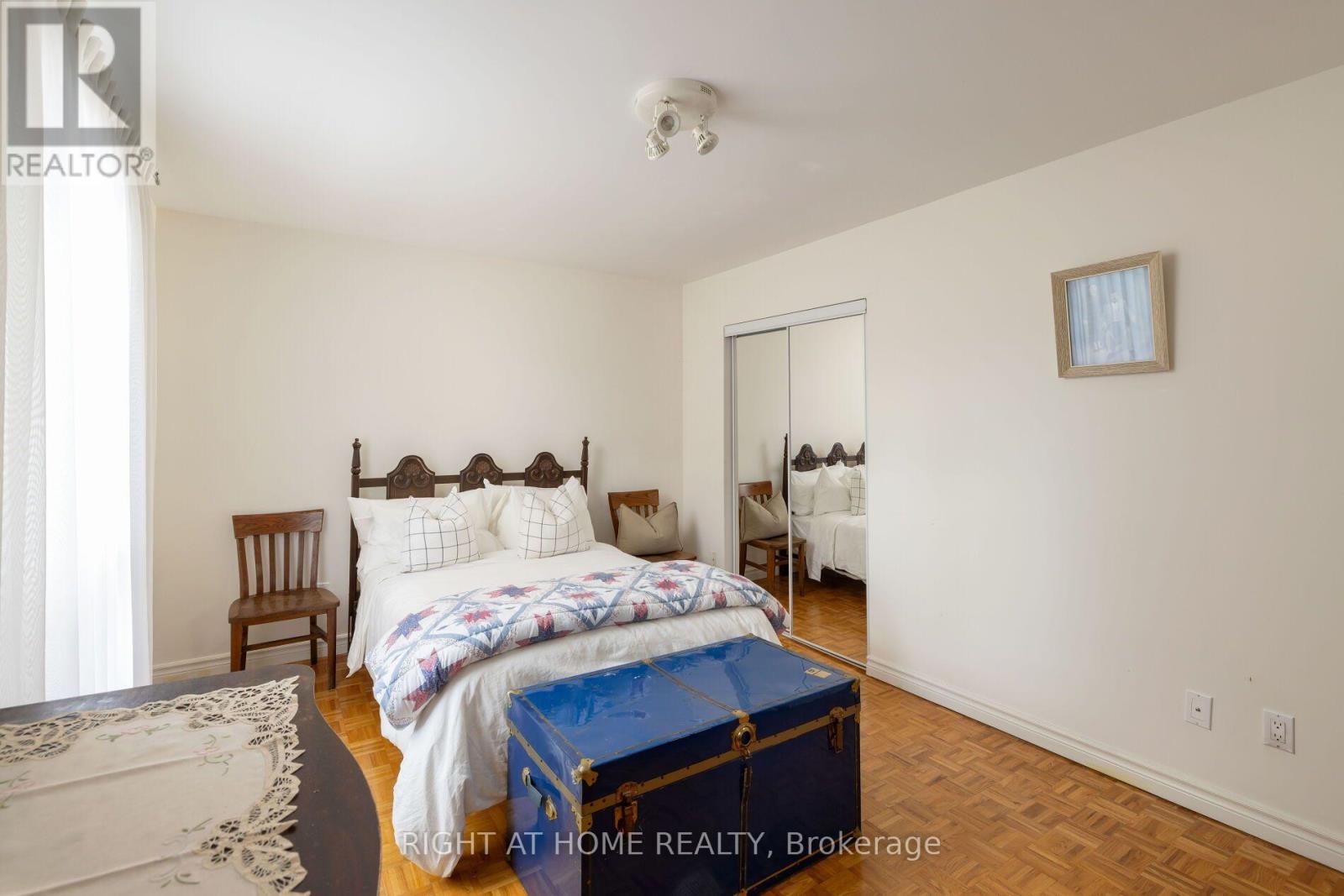 239 Seaton Street, Toronto, Ontario  M5A 2T5 - Photo 32 - C13786896