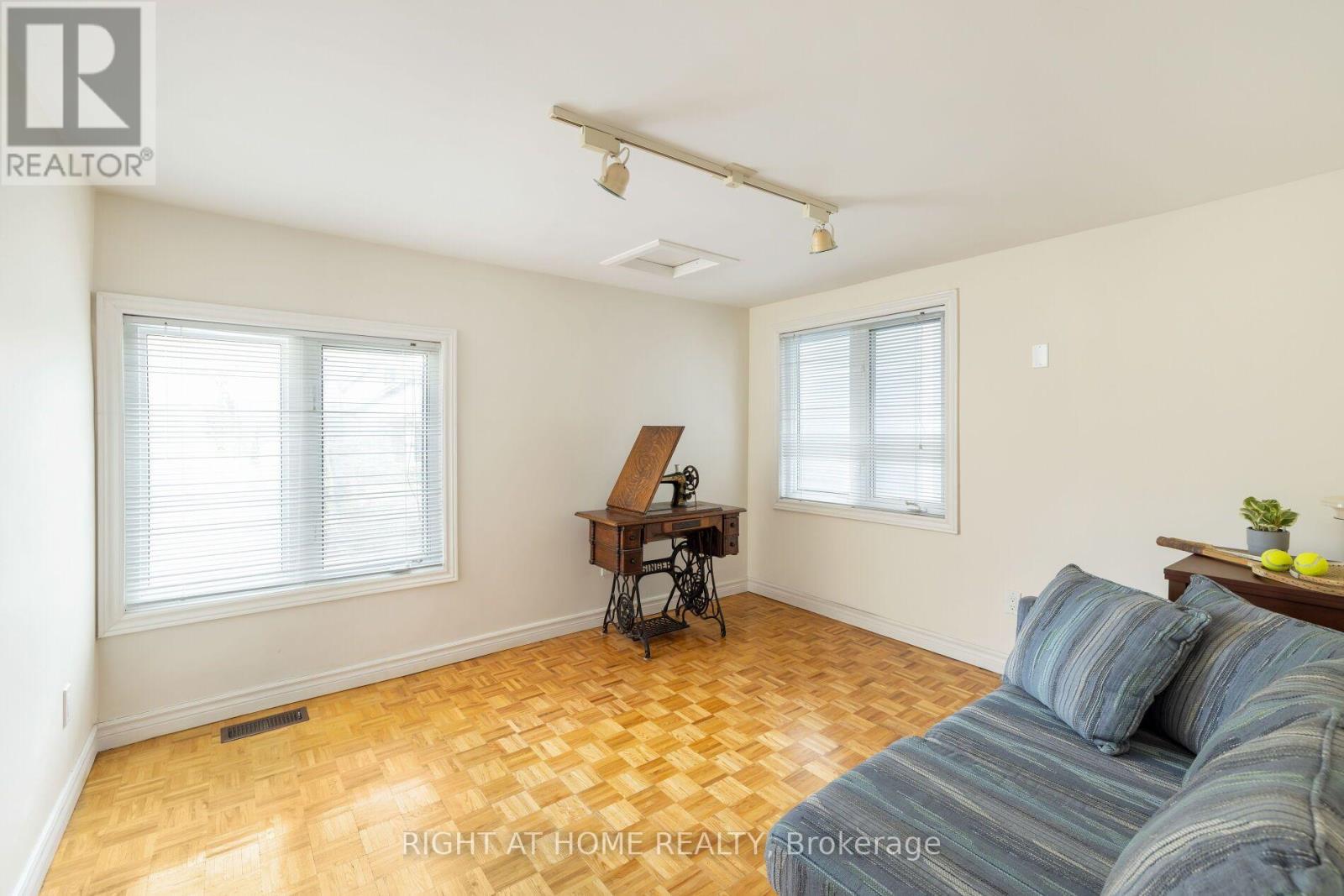 239 Seaton Street, Toronto, Ontario  M5A 2T5 - Photo 37 - C13786896