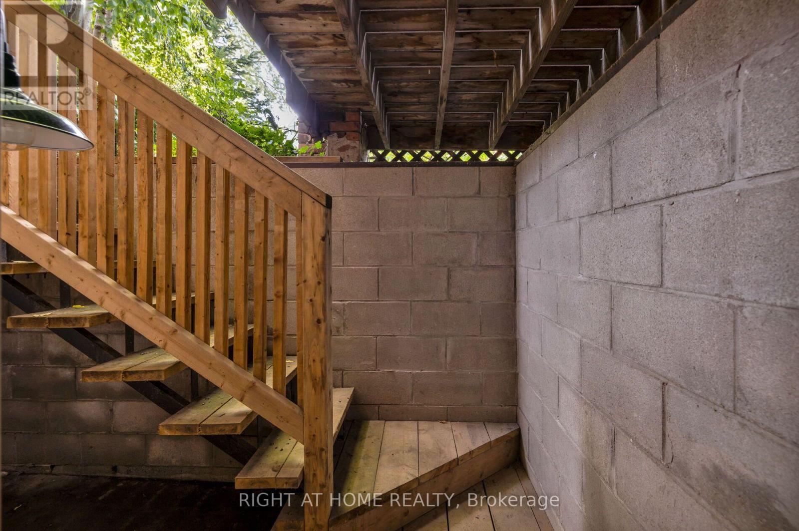 239 Seaton Street, Toronto, Ontario  M5A 2T5 - Photo 39 - C13786896