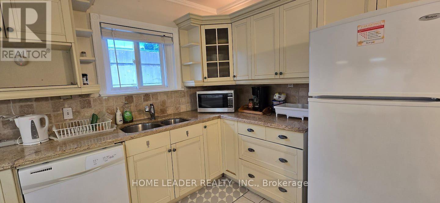 21 Franklin Avenue, Toronto, Ontario  M2N 1B7 - Photo 7 - C13786986