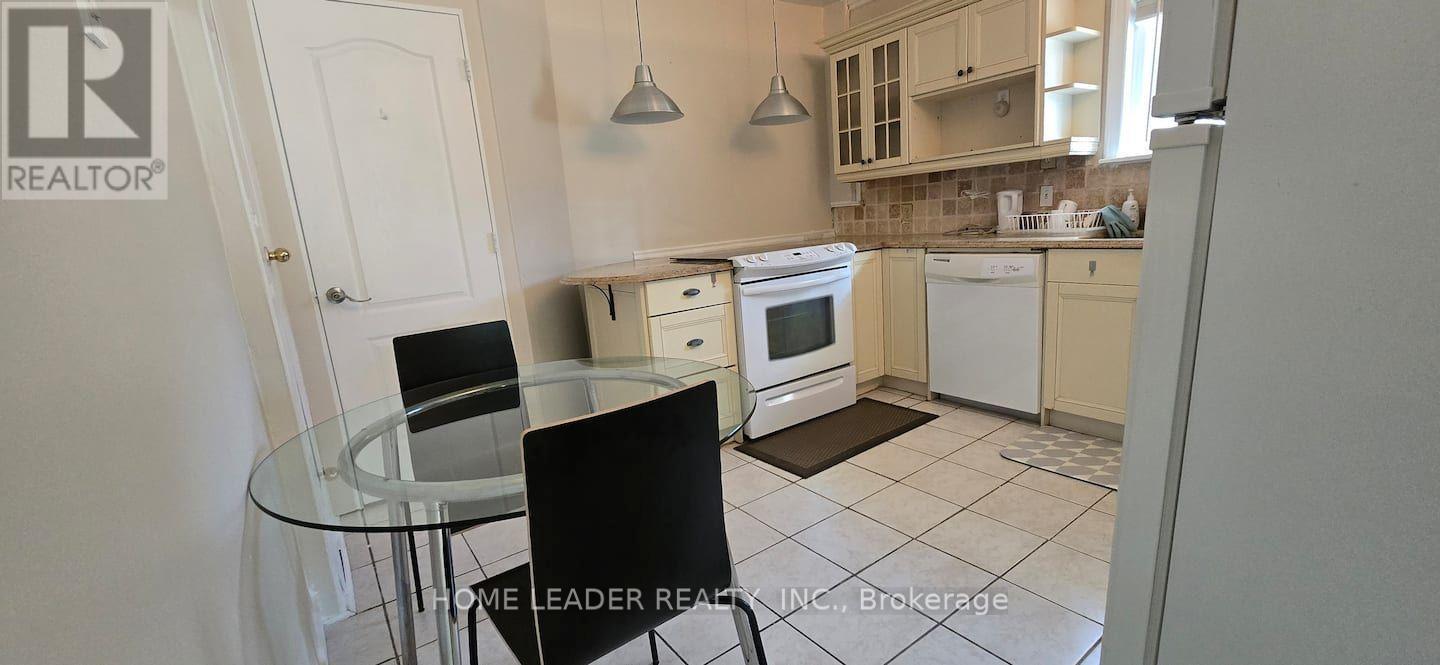 21 Franklin Avenue, Toronto, Ontario  M2N 1B7 - Photo 8 - C13786986