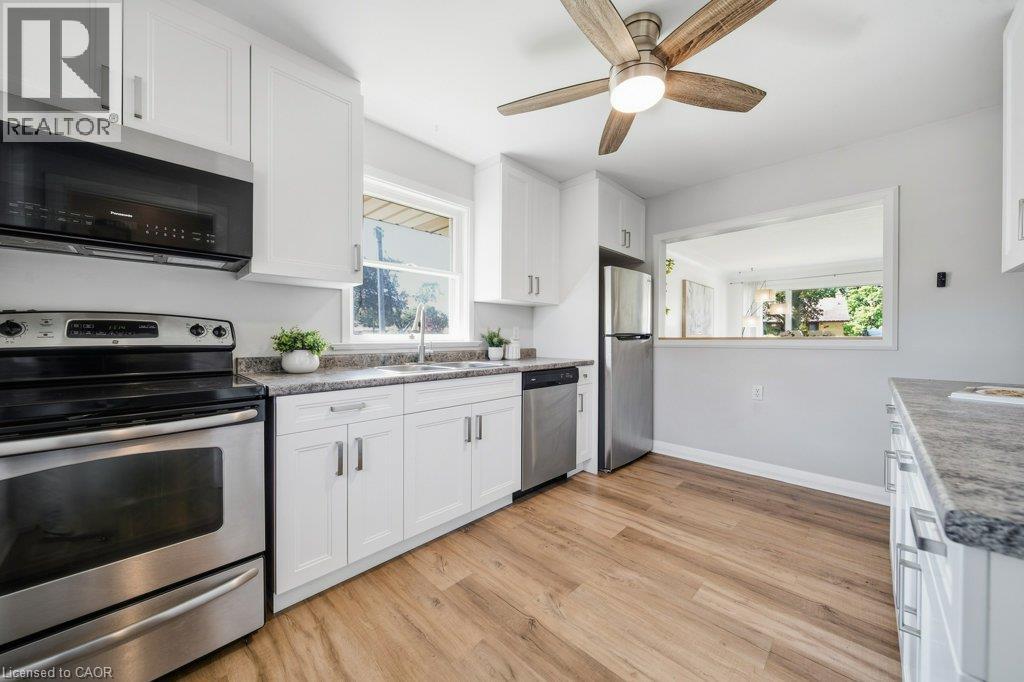 18 Maywood Road, Kitchener, Ontario  N2C 2A3 - Photo 11 - 40862456