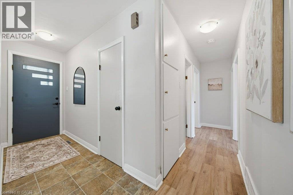 18 Maywood Road, Kitchener, Ontario  N2C 2A3 - Photo 13 - 40862456