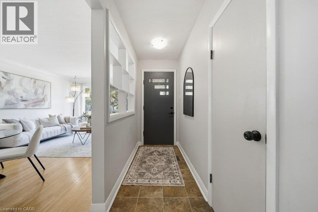 18 Maywood Road, Kitchener, Ontario  N2C 2A3 - Photo 4 - 40862456