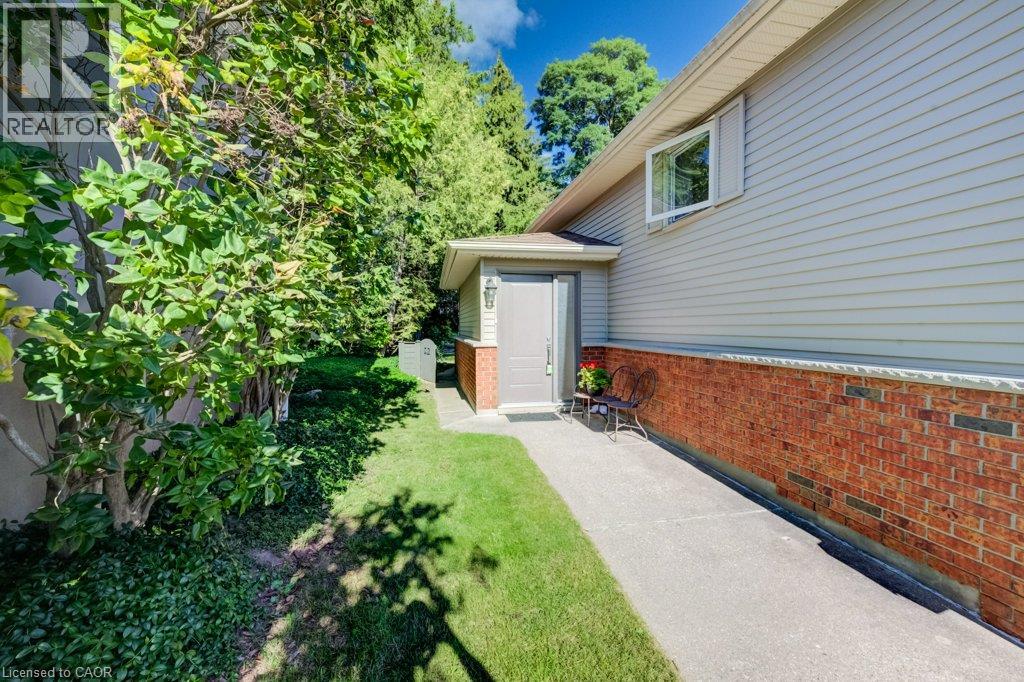 12 Cobblestone Street, Kitchener, Ontario  N2P 1T7 - Photo 3 - 40861844