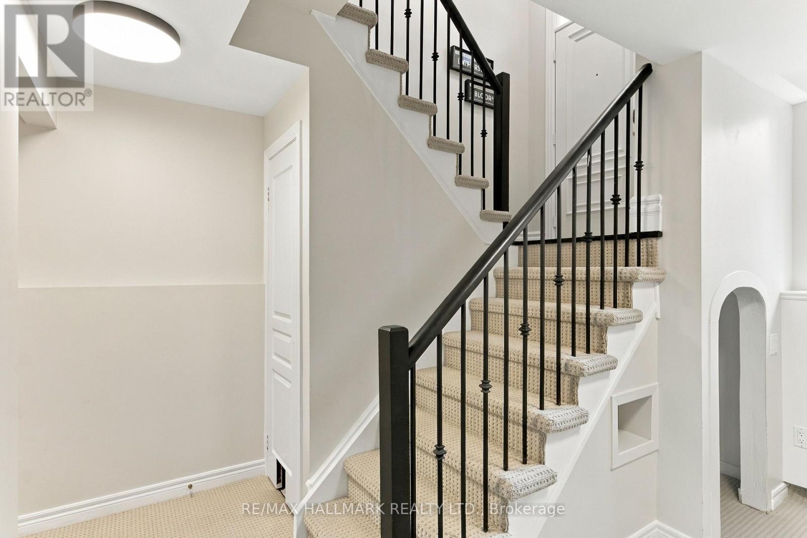 23 Macphail Avenue, Toronto, Ontario  M4K 4A1 - Photo 27 - E13786738