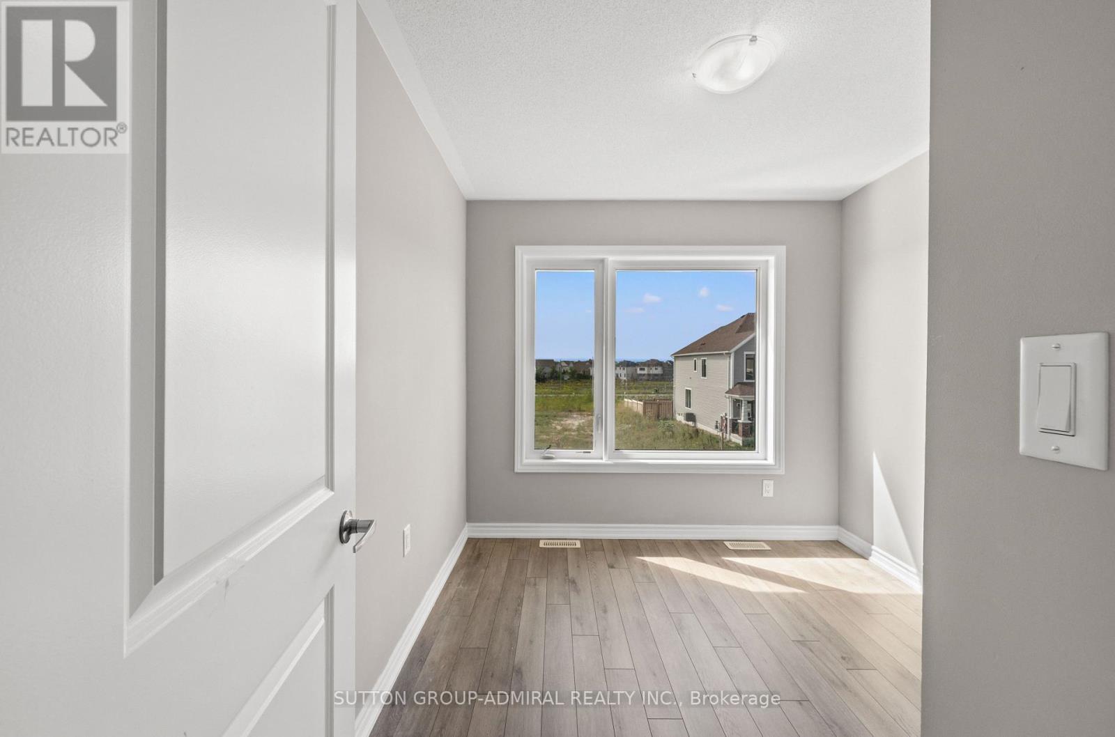 4 Rochester Drive, Barrie, Ontario  L9J 0W1 - Photo 28 - S13786712