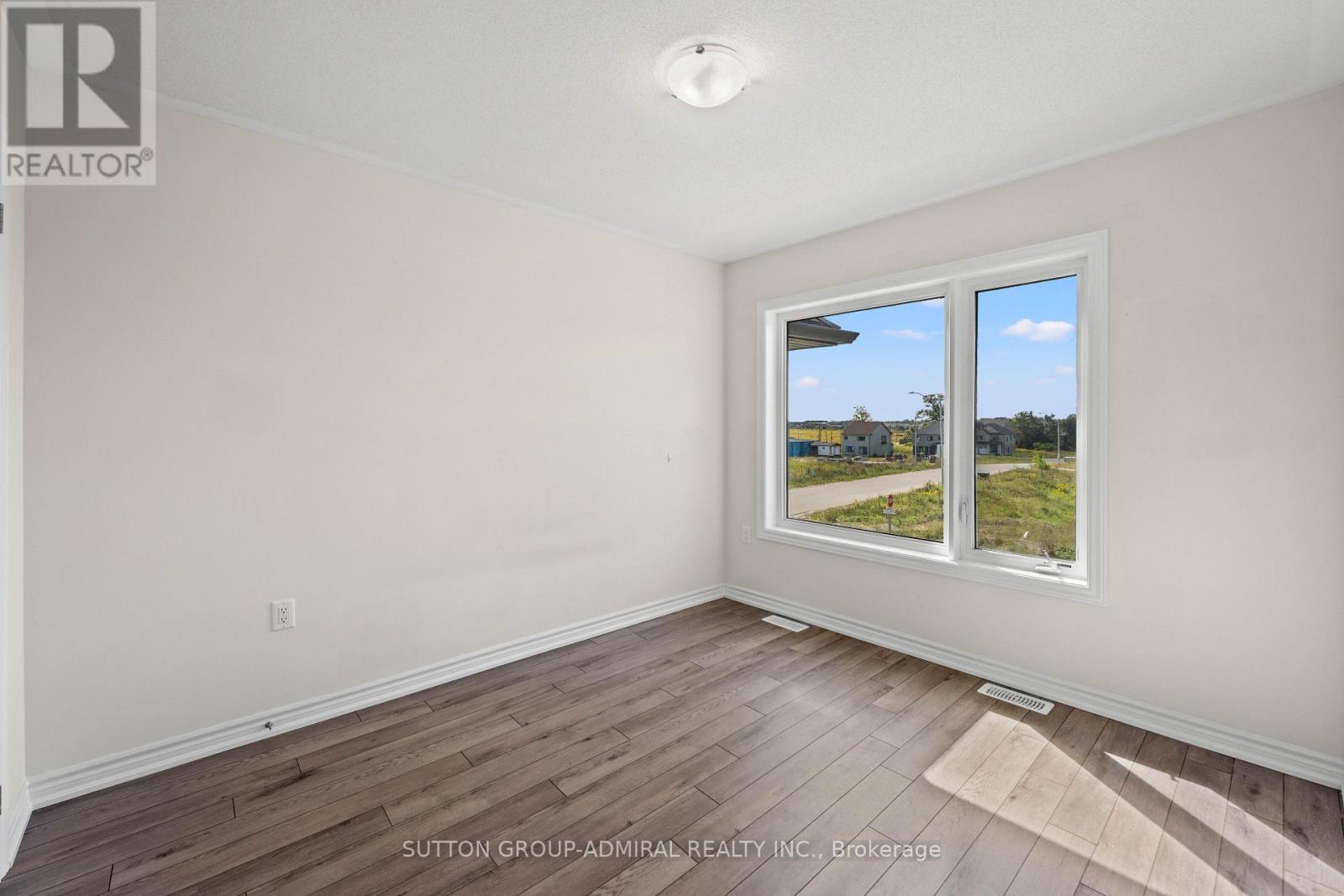 4 Rochester Drive, Barrie, Ontario  L9J 0W1 - Photo 34 - S13786712
