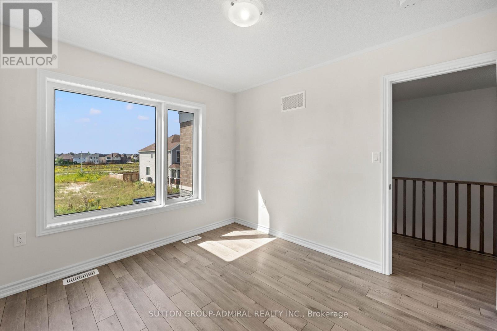 4 Rochester Drive, Barrie, Ontario  L9J 0W1 - Photo 35 - S13786712