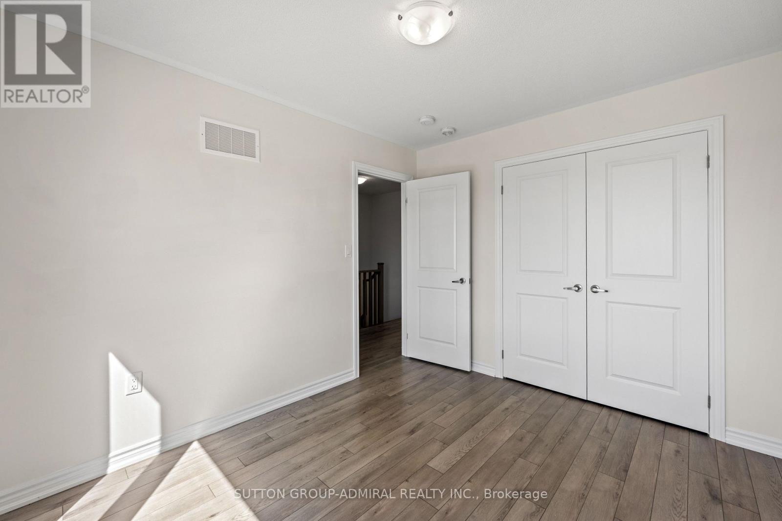 4 Rochester Drive, Barrie, Ontario  L9J 0W1 - Photo 36 - S13786712
