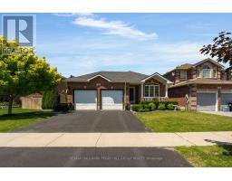 52 SUMMERSET DRIVE, Barrie, Ontario
