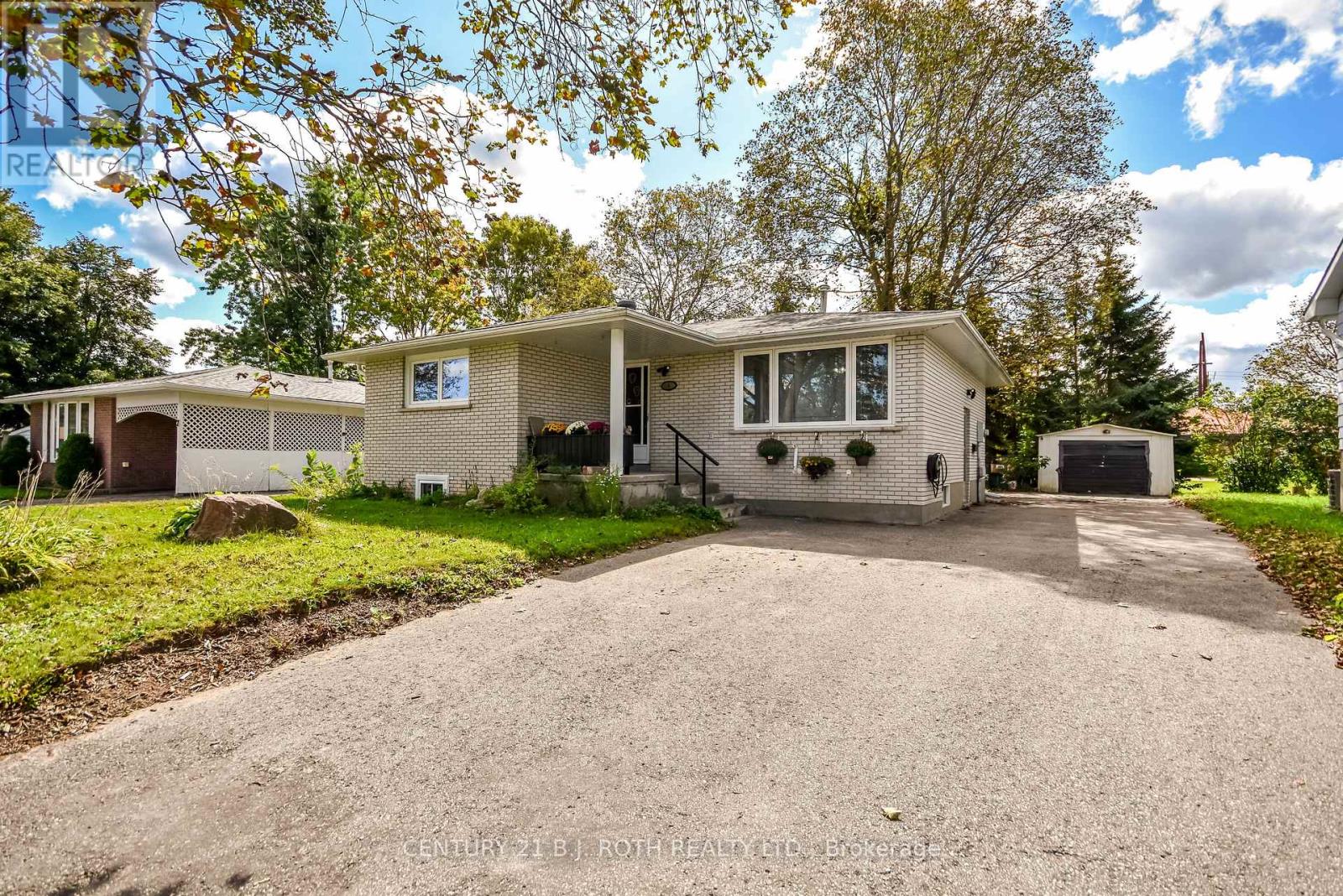 5 East Gate, Barrie (Grove East), Ontario  L4M 2V9 - Photo 3 - S13786942