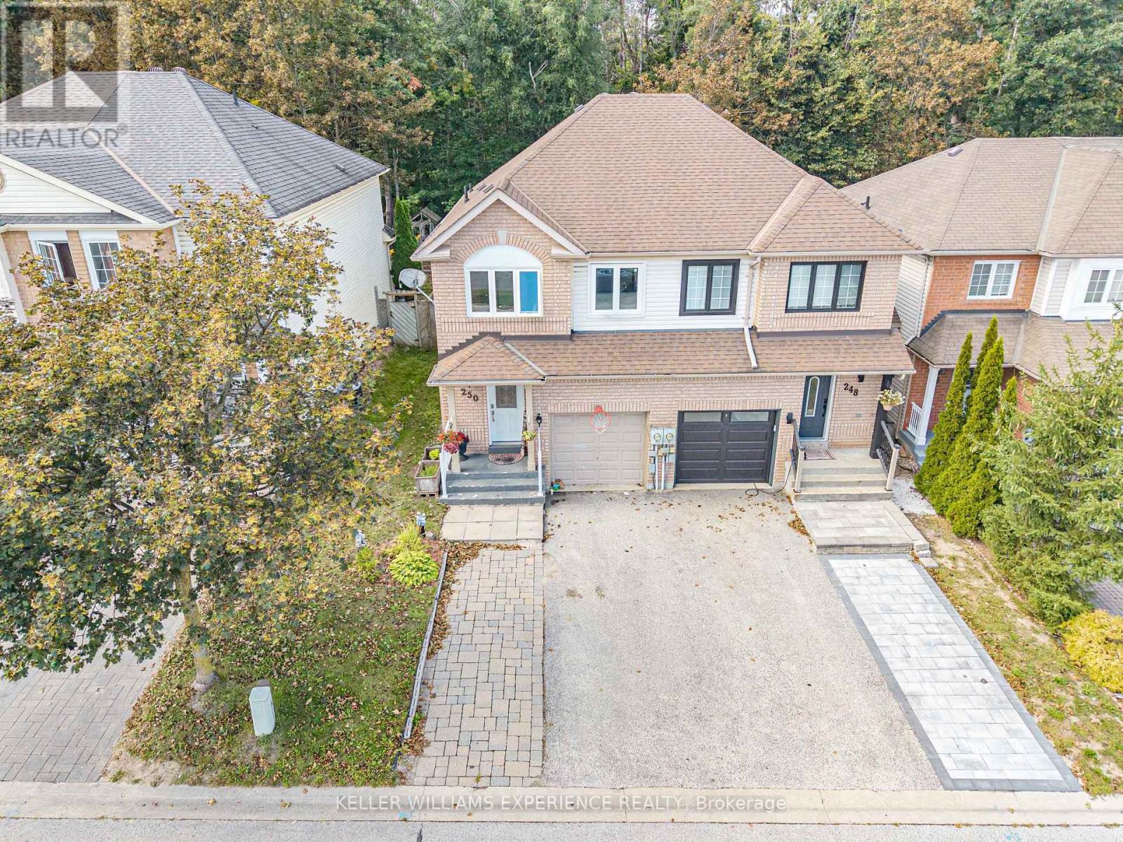 250 Ferndale Drive S, Barrie (Ardagh), Ontario  L4N 8J9 - Photo 3 - S13786962