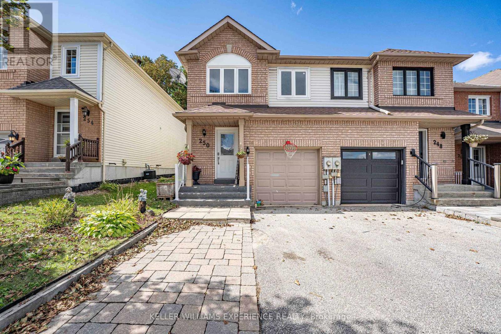 250 Ferndale Drive S, Barrie (Ardagh), Ontario  L4N 8J9 - Photo 6 - S13786962