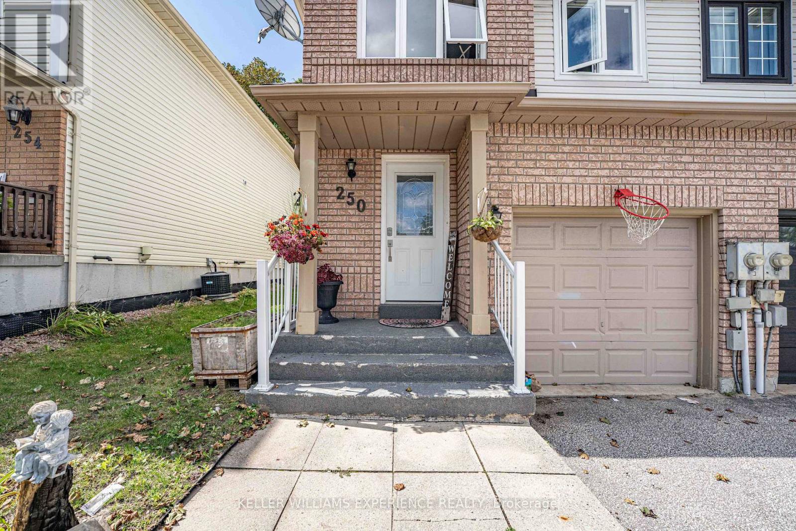250 Ferndale Drive S, Barrie (Ardagh), Ontario  L4N 8J9 - Photo 8 - S13786962