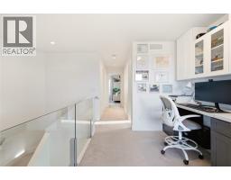 1215 Ponds Avenue, Kelowna, British Columbia V1W 5N1 - Photo 32 - 10400097