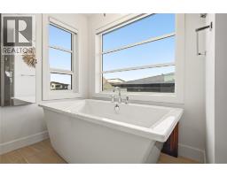 1215 Ponds Avenue, Kelowna, British Columbia V1W 5N1 - Photo 31 - 10400097